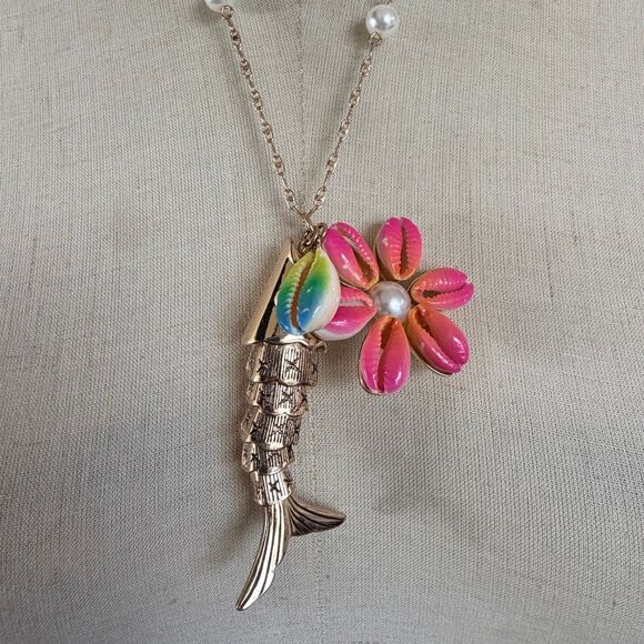 Betsey Johnson Jewelry - Betsey Johnson Real Cowrie Shell Flower & Articulated Fish Necklace